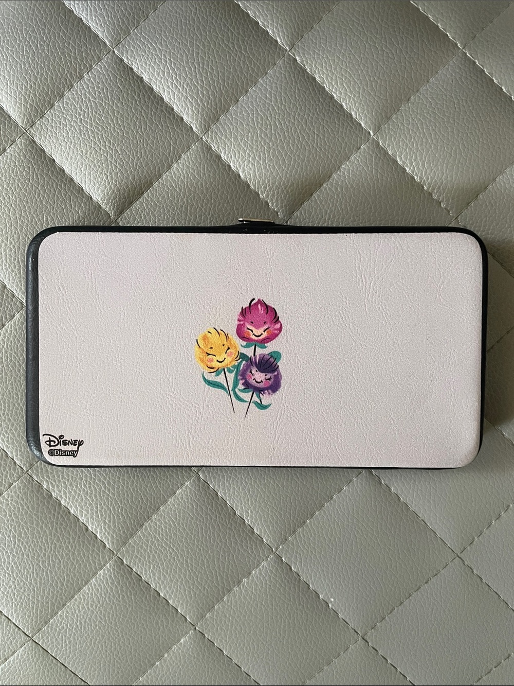 ALICE IN WONDERLAND Clutch Wallet - Picture 2 of 5